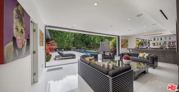 $40,000 | 511 North Rexford Drive, Beverly Hills, CA 90210