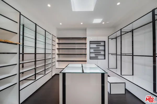 $40,000 | 511 North Rexford Drive, Beverly Hills, CA 90210