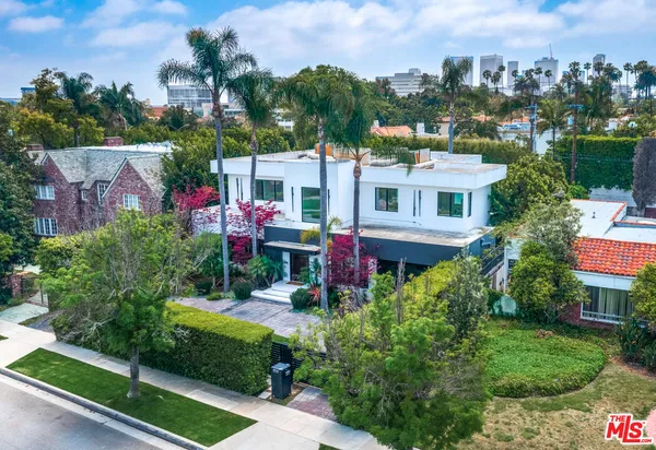 $40,000 | 511 North Rexford Drive, Beverly Hills, CA 90210