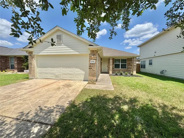 $232,900 | 3938 Falvel Shadow Creek Drive, Spring, TX 77388