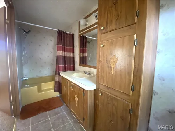 $59,000 | 2020 Choctaw Path, Hermann, MO 65041