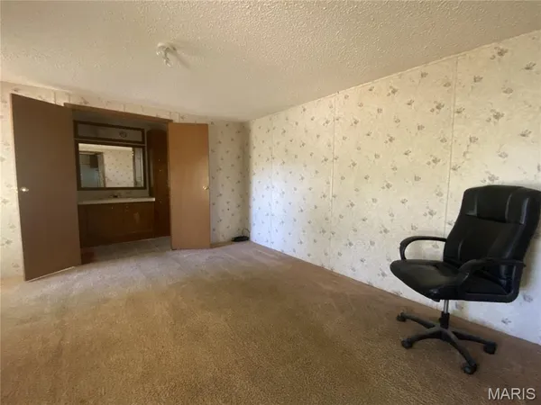 $59,000 | 2020 Choctaw Path, Hermann, MO 65041