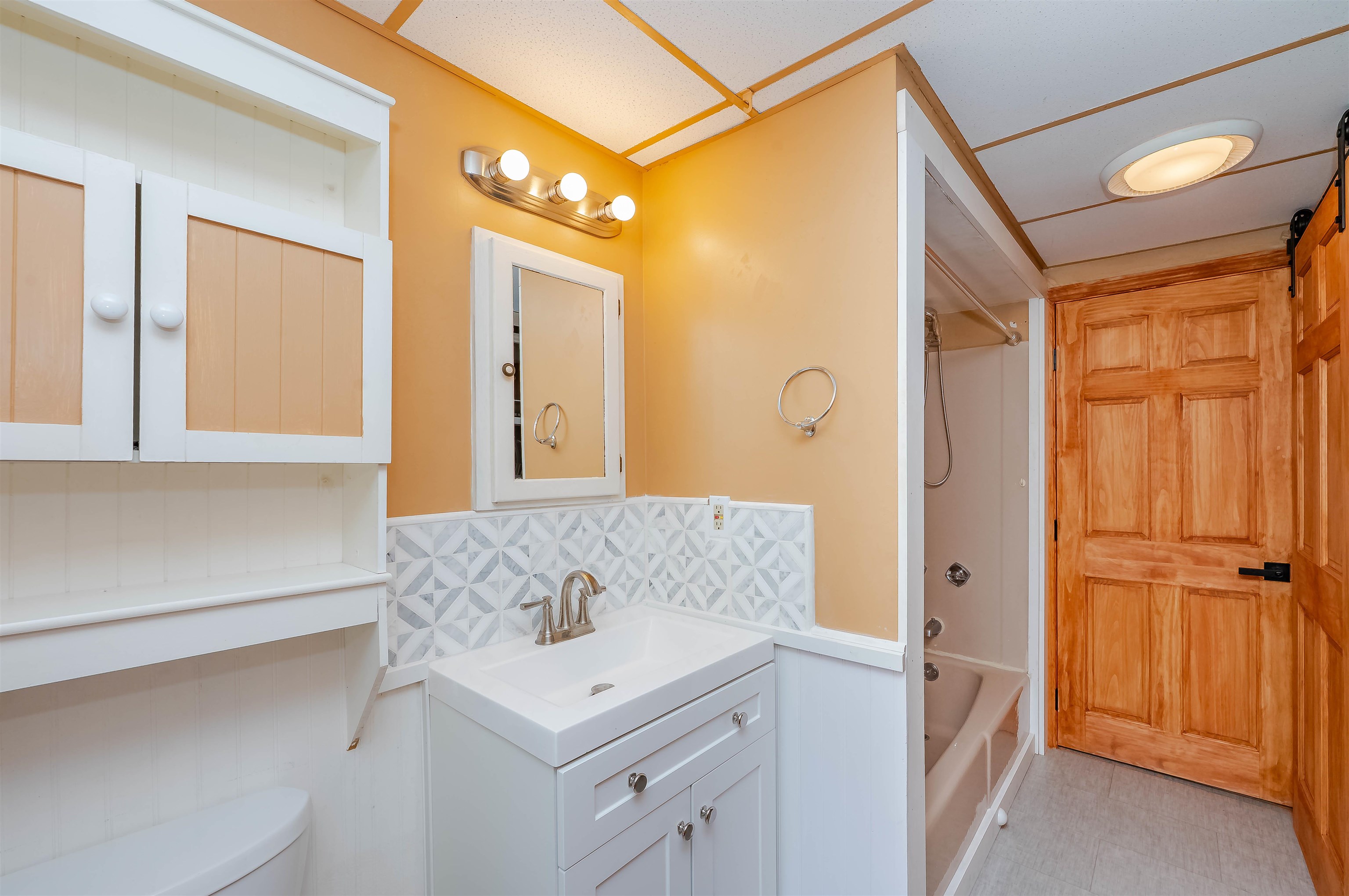 390 S Road Salisbury, NH 03268 - Photo 9 of 33
