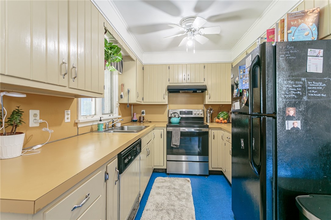 439 Winchester Street Rochester, NY 14615 - Photo 13 of 32