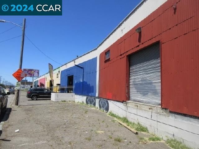 a view of a street sign of a park