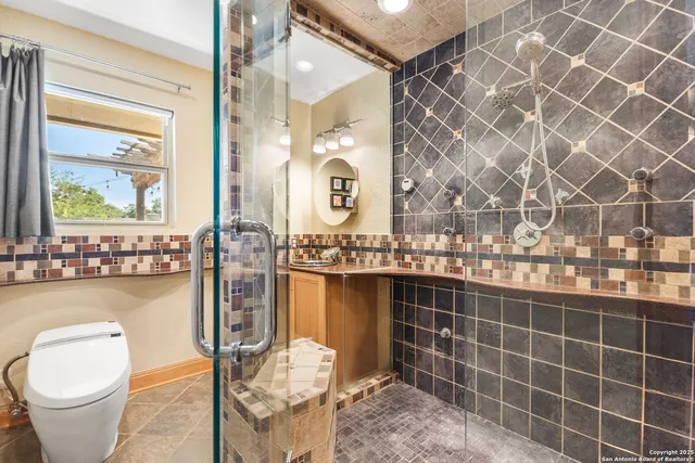 $650,000 | 106 Briarcliff Drive, Castle Hills, TX 78213