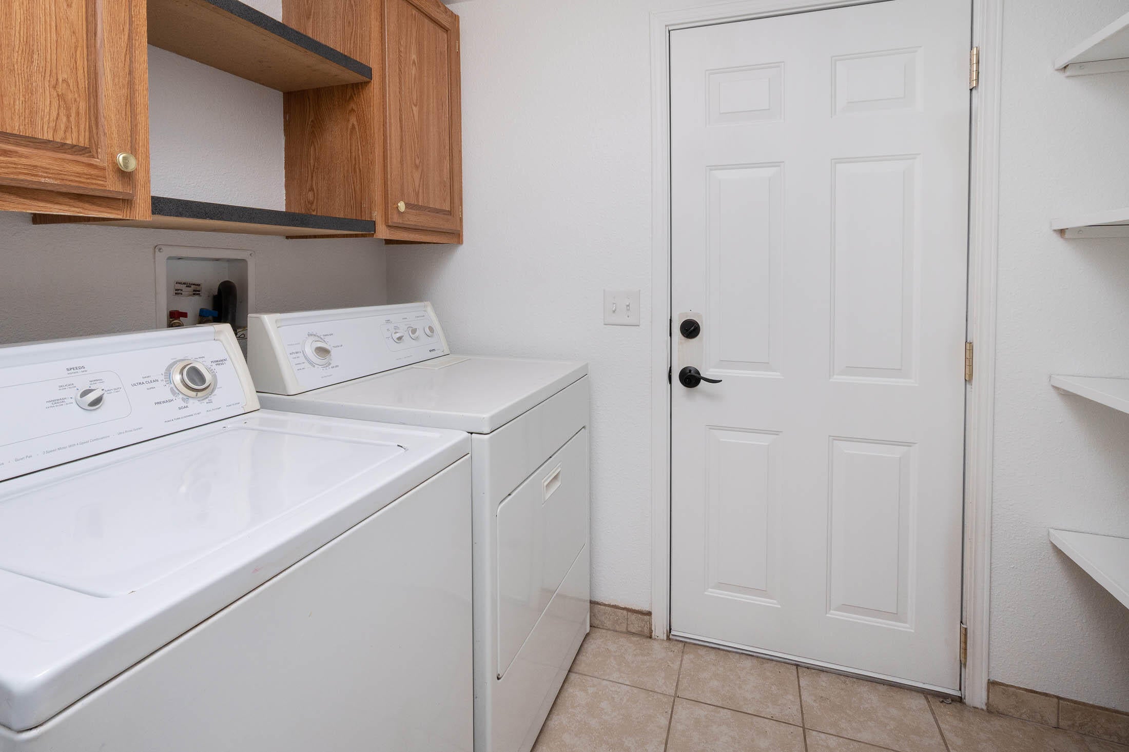 20355 Murphy Road Bend, OR 97702 - Photo 16 of 25 32