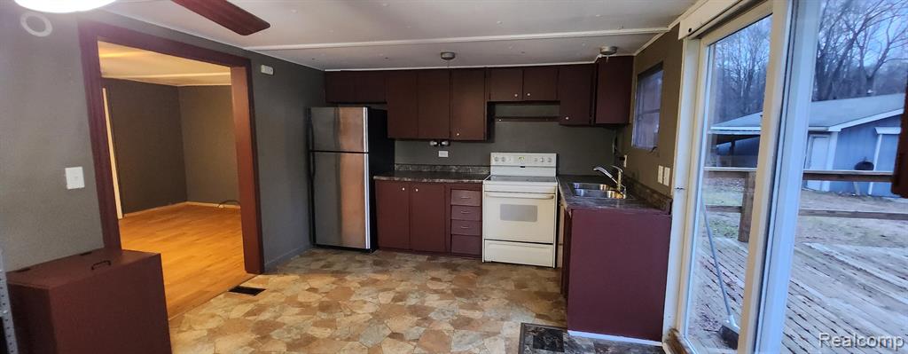 9194 Arbela Road Millington, MI 48746 - Photo 4 of 40