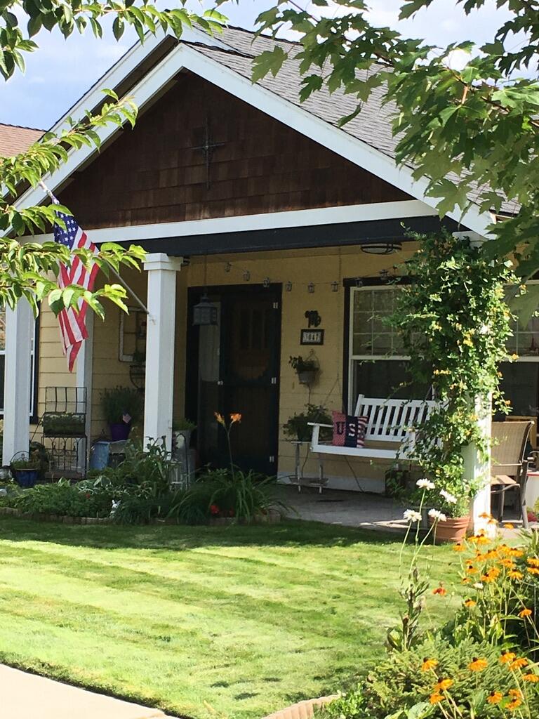 3047 Yellow Ribbon Drive, Unit 1 Bend, OR 97701 - Photo 2 of 38 26C4125D-5ADE-441D-B714-F63E8A8ED0F5_1_1