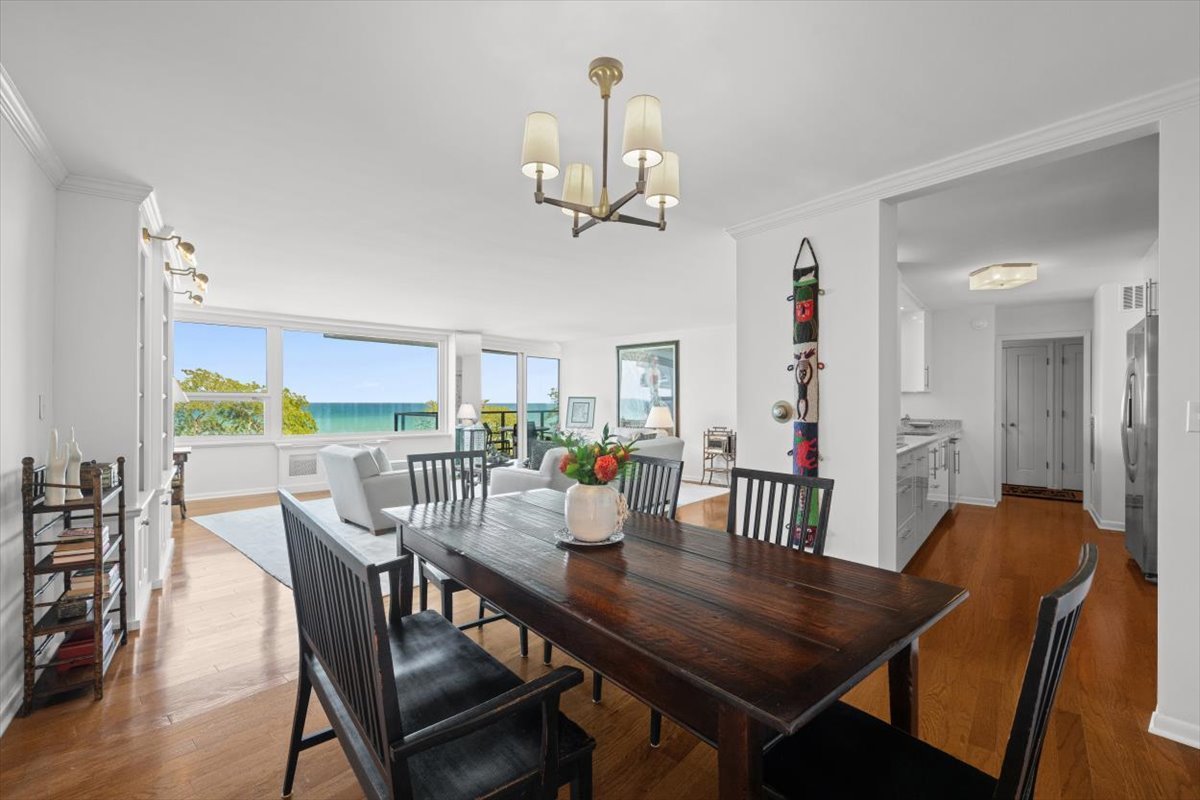 1630 Sheridan Road, Unit 5G Wilmette, IL 60091 - Photo 11 of 23 Gallery Image 11