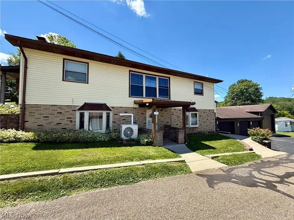 $249,000 | 10 South Ohio Street, Dellroy, OH 44620