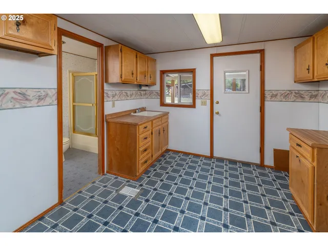 $299,000 | 52128 Stearns Road, La Pine, OR 97739