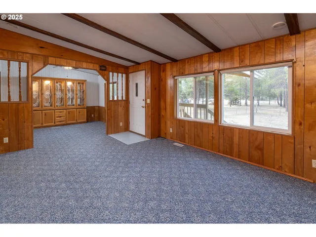 $299,000 | 52128 Stearns Road, La Pine, OR 97739