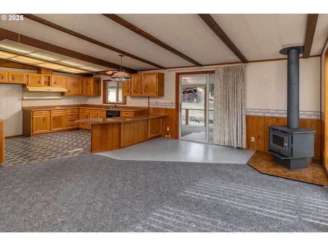 $299,000 | 52128 Stearns Road, La Pine, OR 97739