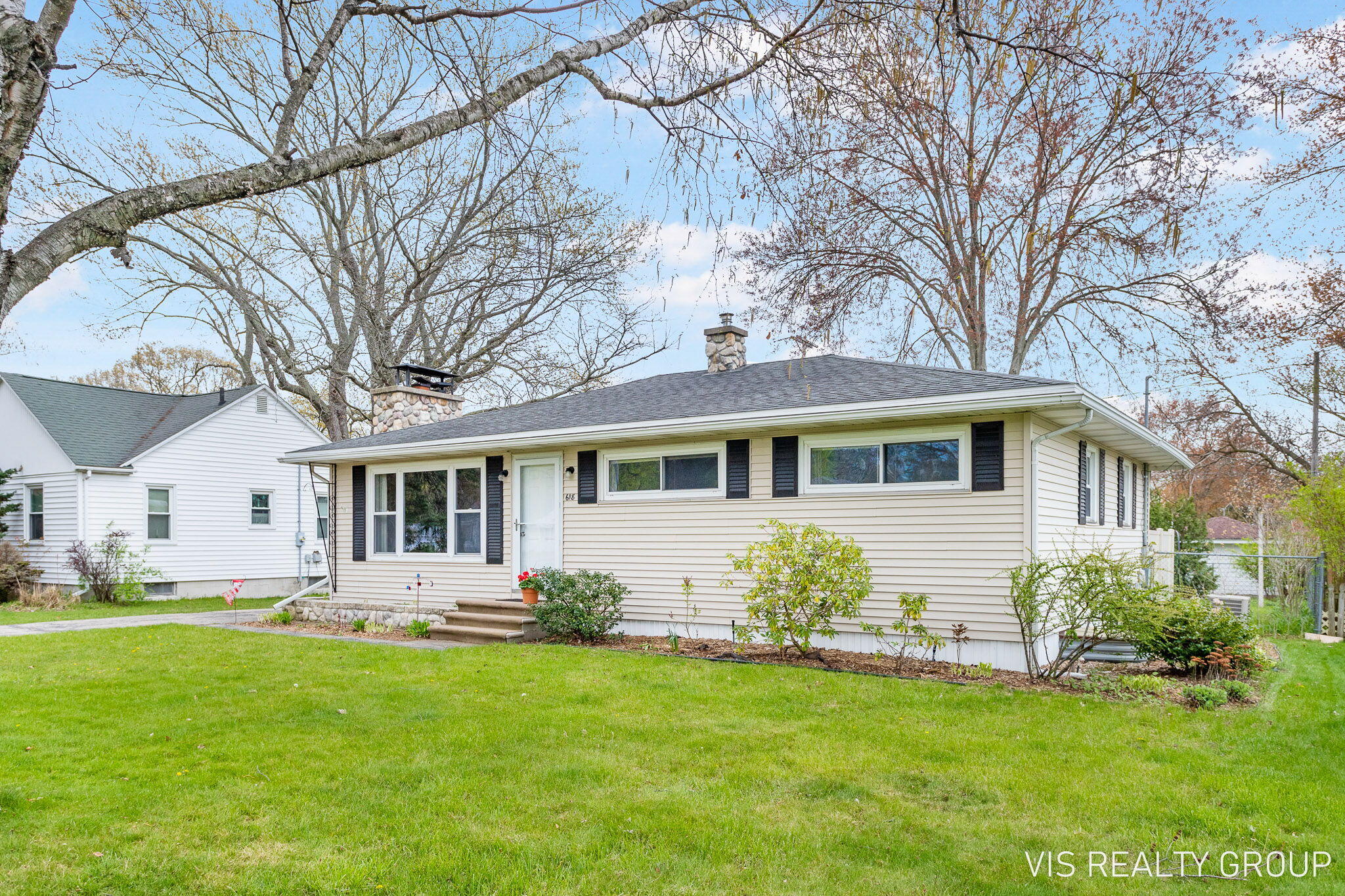 618 Summer Street Spring Lake, MI 49456 - Photo 1 of 36 1-web-or-mls-618 Summer St, Spring Lake-