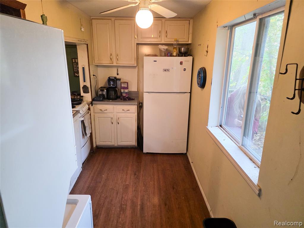 1632 Woodfield Road Ortonville, MI 48462 - Photo 2 of 7