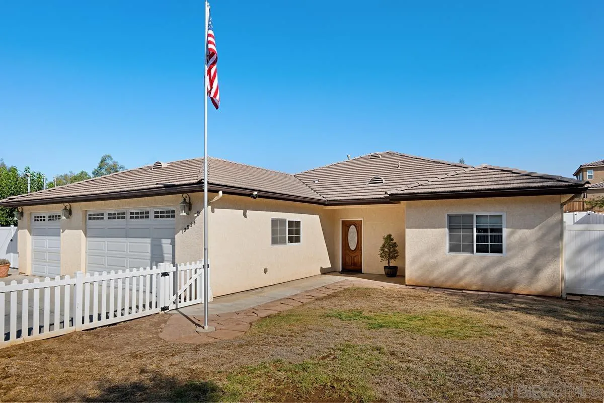 13536 East Lakeview Road Lakeside, CA 92040 - Photo 3 of 38 Gallery Image 3