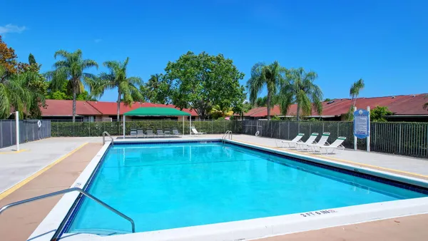 $320,000 | 6 Farnworth Drive, Boynton Beach, FL 33426
