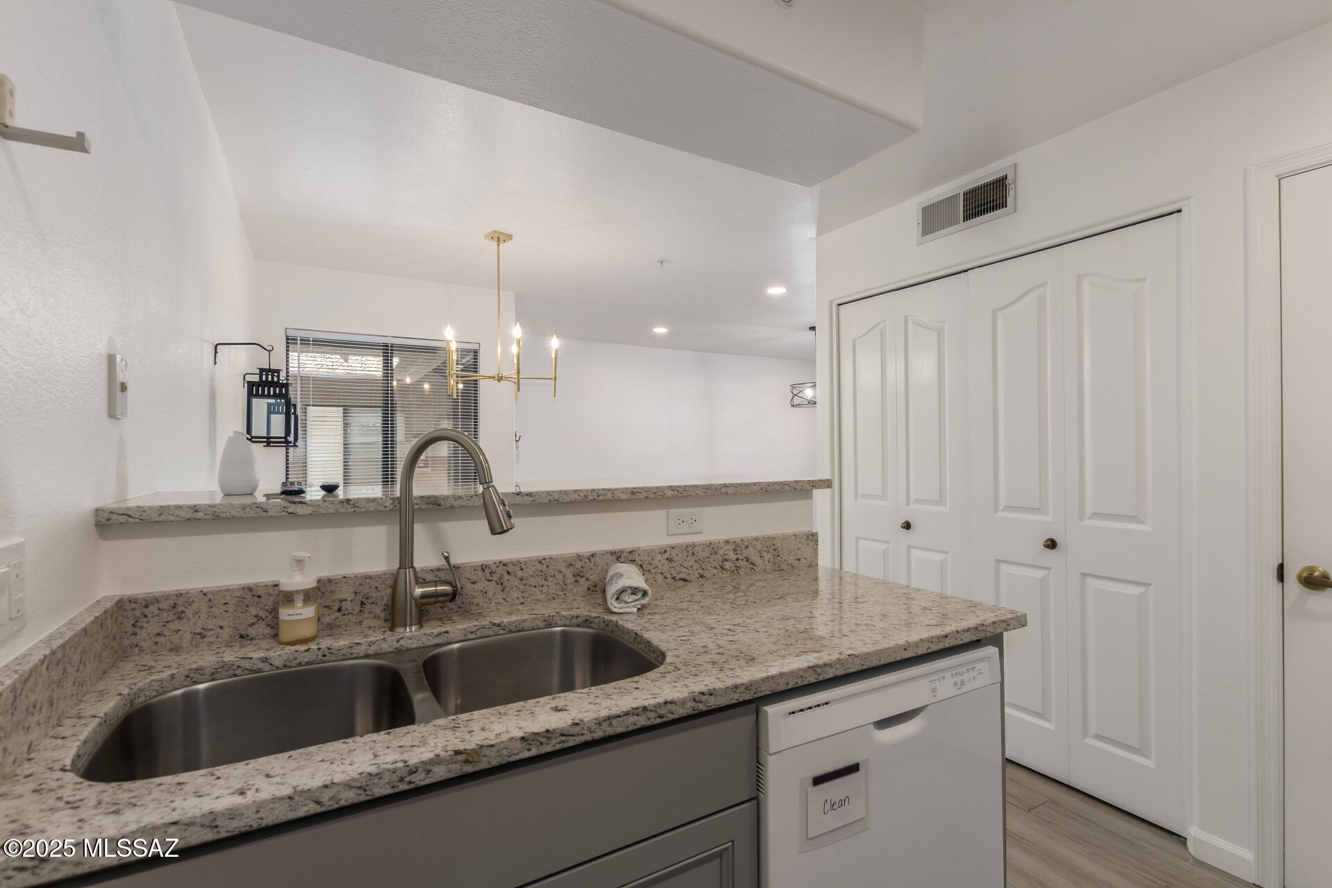 5751 North Kolb Road, Unit 21102 Tucson, AZ 85750 - Photo 10 of 22