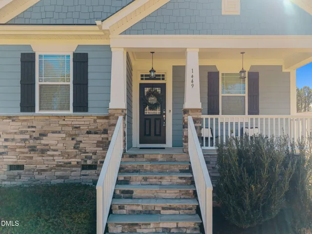 $775,000 | 1449 Commons Ford Place, Apex, NC 27539