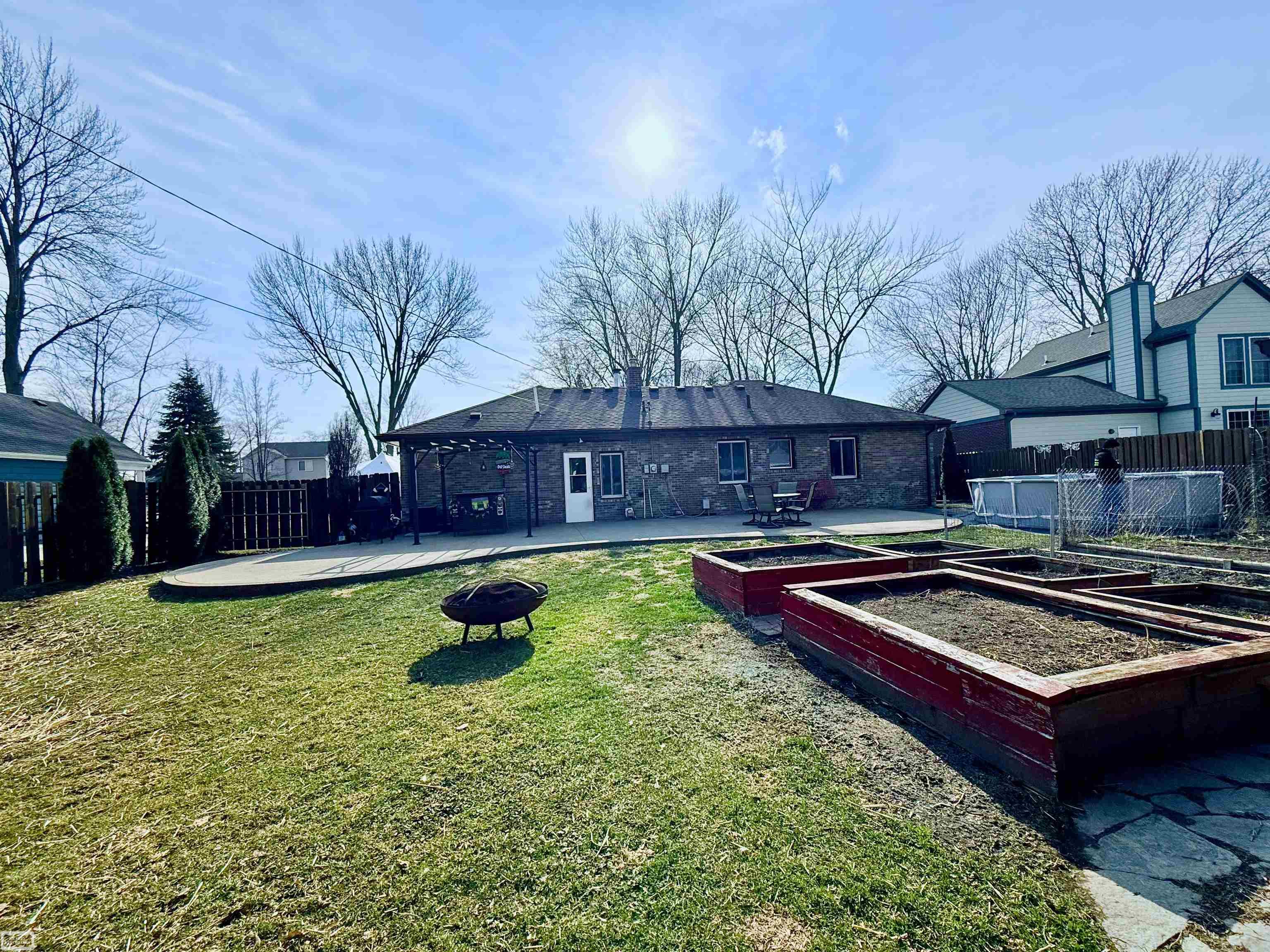 27685 Riviera Street Harrison Township, MI 48045 - Photo 16 of 25 50203419-dafe059e-1407-44c0-9aa8-8fb58576dcda.JPG