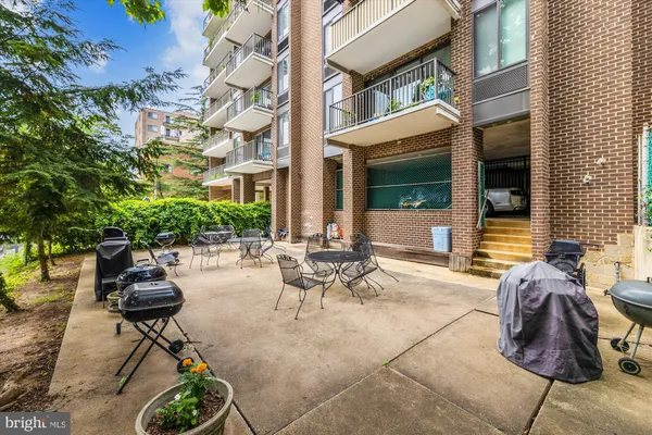 $2,250 | 1510 12th Street North, Unit 503, Arlington, VA 22209