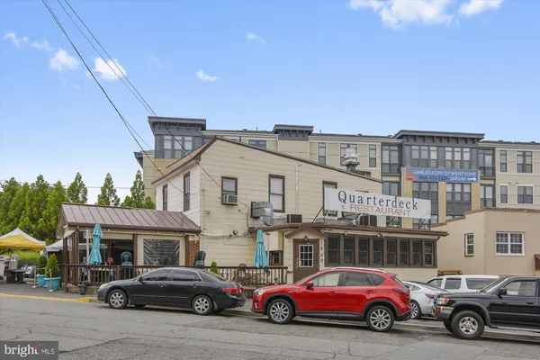 $2,250 | 1510 12th Street North, Unit 503, Arlington, VA 22209