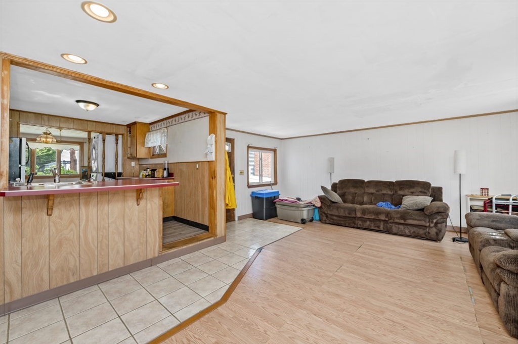 16 Edward Road Watertown, MA 02472 - Photo 11 of 25