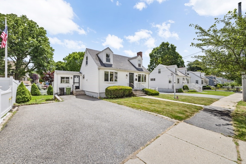 16 Edward Road Watertown, MA 02472 - Photo 3 of 25