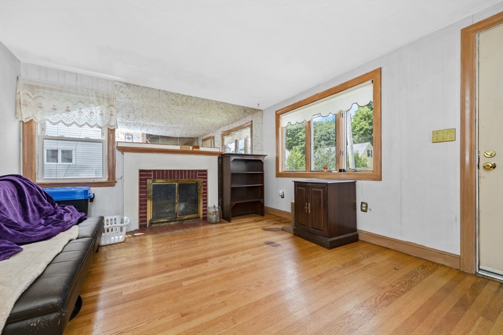 16 Edward Road Watertown, MA 02472 - Photo 7 of 25