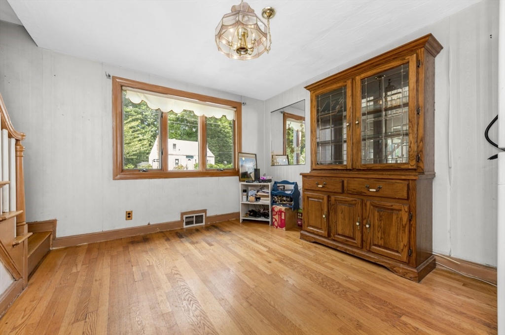 16 Edward Road Watertown, MA 02472 - Photo 9 of 25