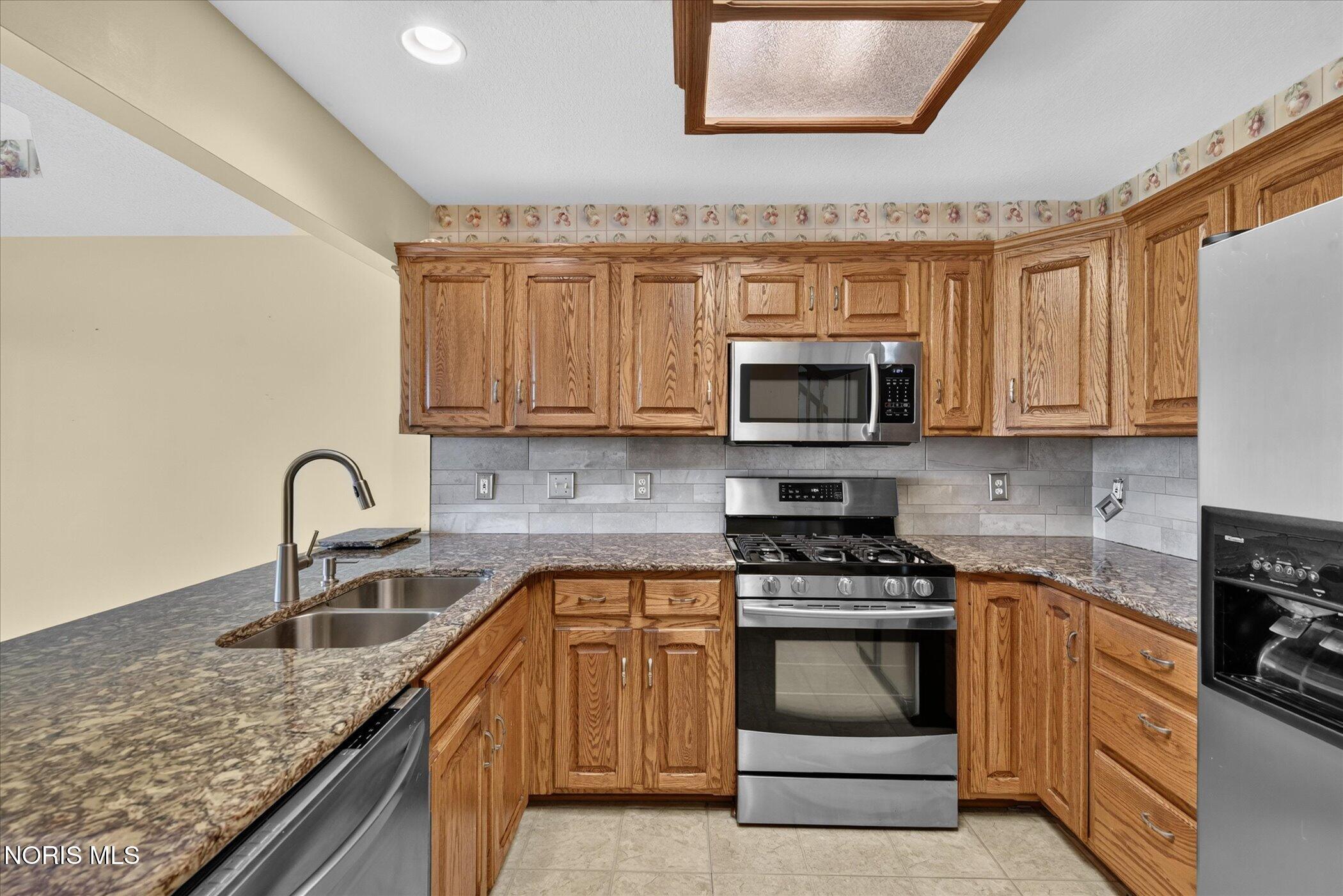 5432 Bay Shore Road Oregon, OH 43616 - Photo 16 of 56 Gallery Image 16