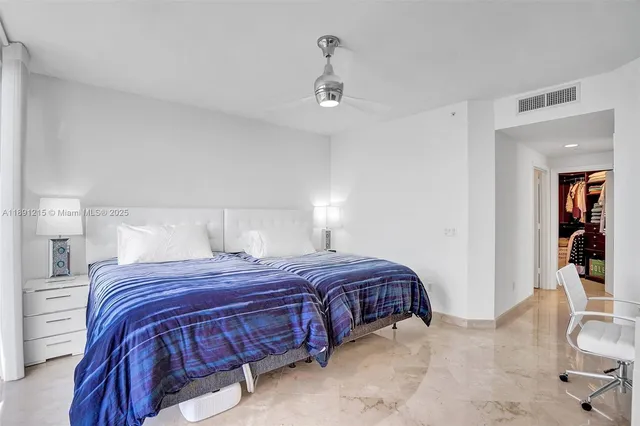 $7,500 | 4779 Collins Avenue, Unit 3705, Miami Beach, FL 33140