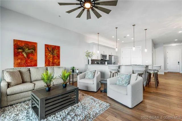 $855,000 | 166 Captiva Drive, Unit 8B, Sunrise Beach, MO 65079