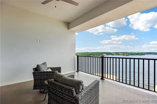 $855,000 | 166 Captiva Drive, Unit 8B, Sunrise Beach, MO 65079