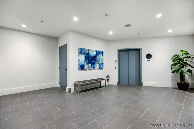 $855,000 | 166 Captiva Drive, Unit 8B, Sunrise Beach, MO 65079