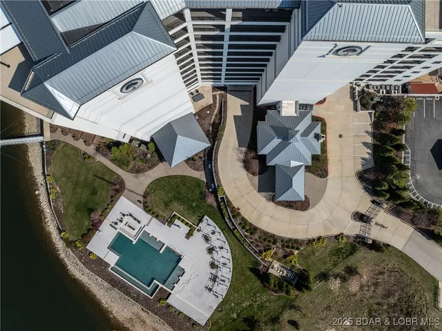 $855,000 | 166 Captiva Drive, Unit 8B, Sunrise Beach, MO 65079