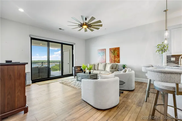 $855,000 | 166 Captiva Drive, Unit 8B, Sunrise Beach, MO 65079