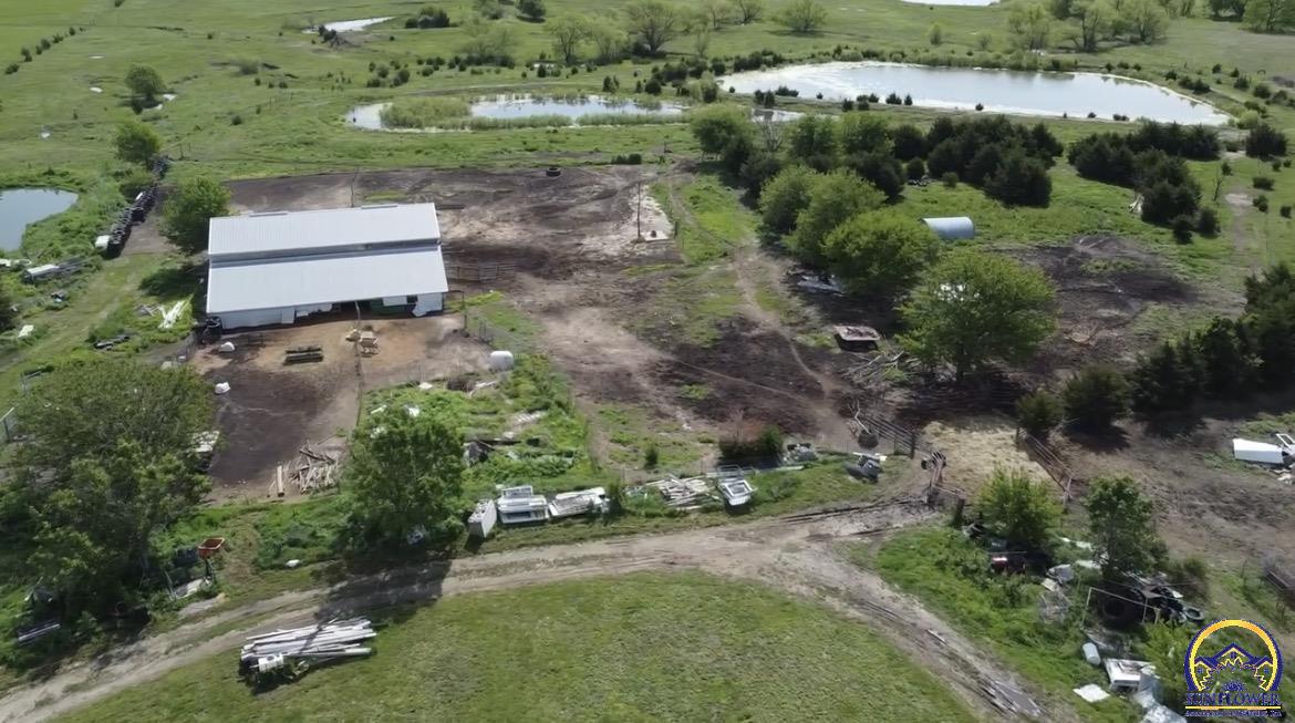 949 Juneberry Road Burlington, KS 66839 - Photo 1 of 14