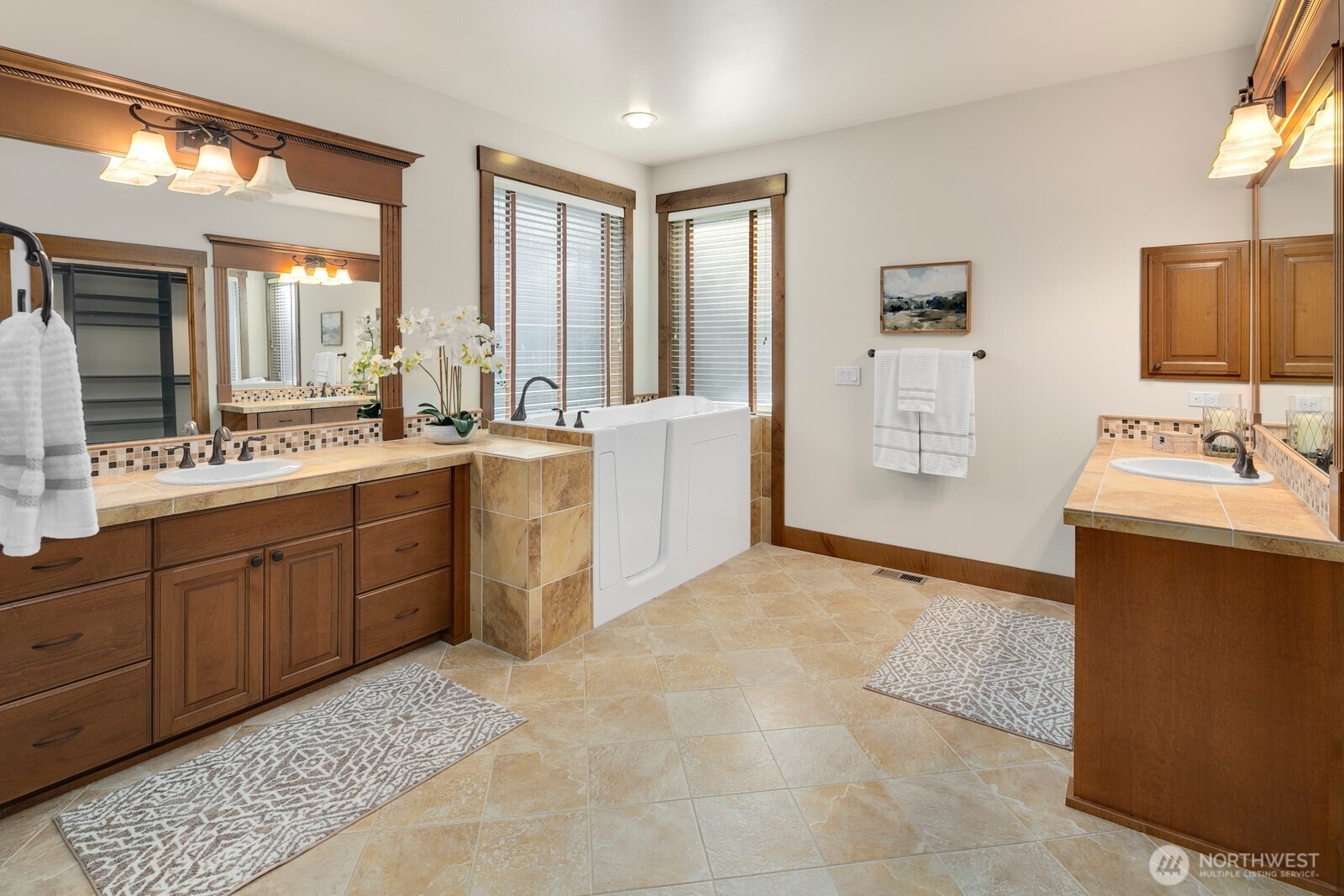 8512 184th Street Southwest Edmonds, WA 98026 - Photo 21 of 33 Gallery Image 21