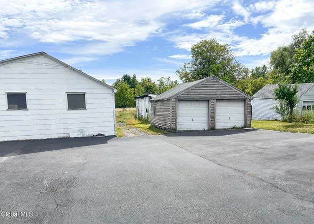 $175,000 | 92 Bridge Street, Bethlehem, NY 12158