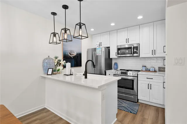 $425,000 | 905 Sandollar Street, Rockport, TX 78382