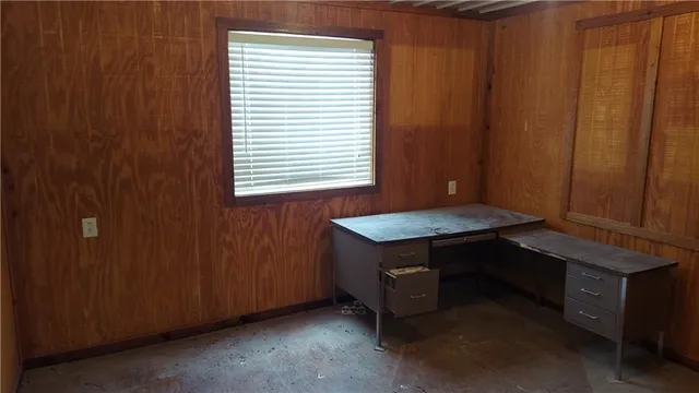 $1,999,950 | 262 East 2100th Road, Wellsville, KS 66092