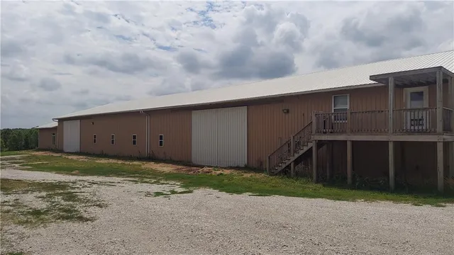 $1,999,950 | 262 East 2100th Road, Wellsville, KS 66092