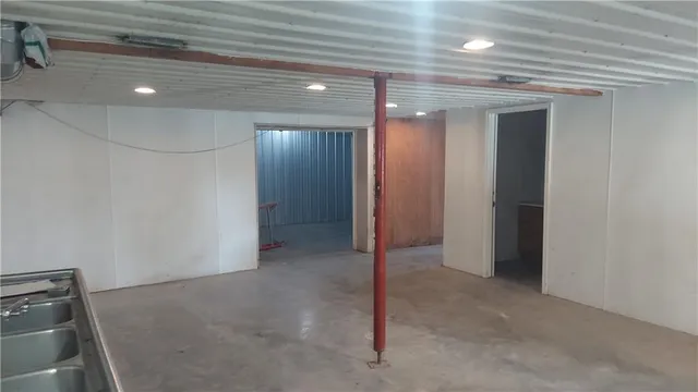 $1,999,950 | 262 East 2100th Road, Wellsville, KS 66092