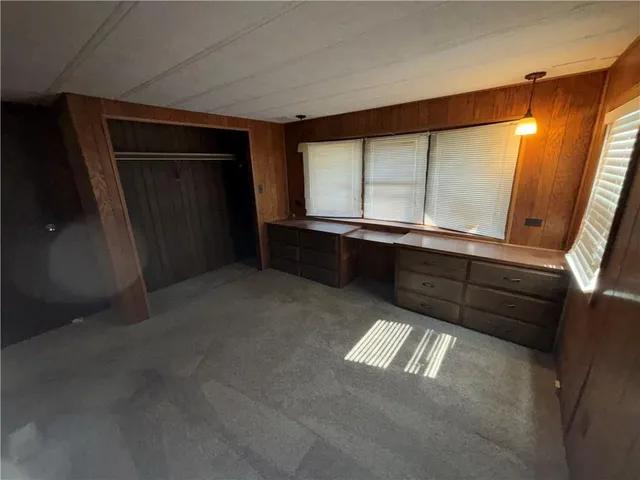 $1,999,950 | 262 East 2100th Road, Wellsville, KS 66092