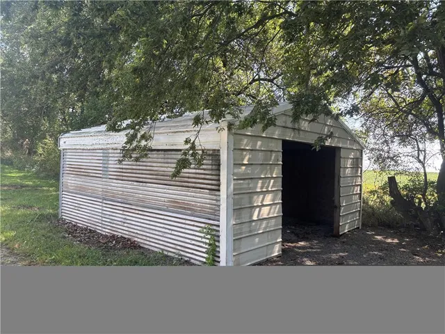 $1,999,950 | 262 East 2100th Road, Wellsville, KS 66092