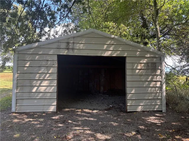 $1,999,950 | 262 East 2100th Road, Wellsville, KS 66092