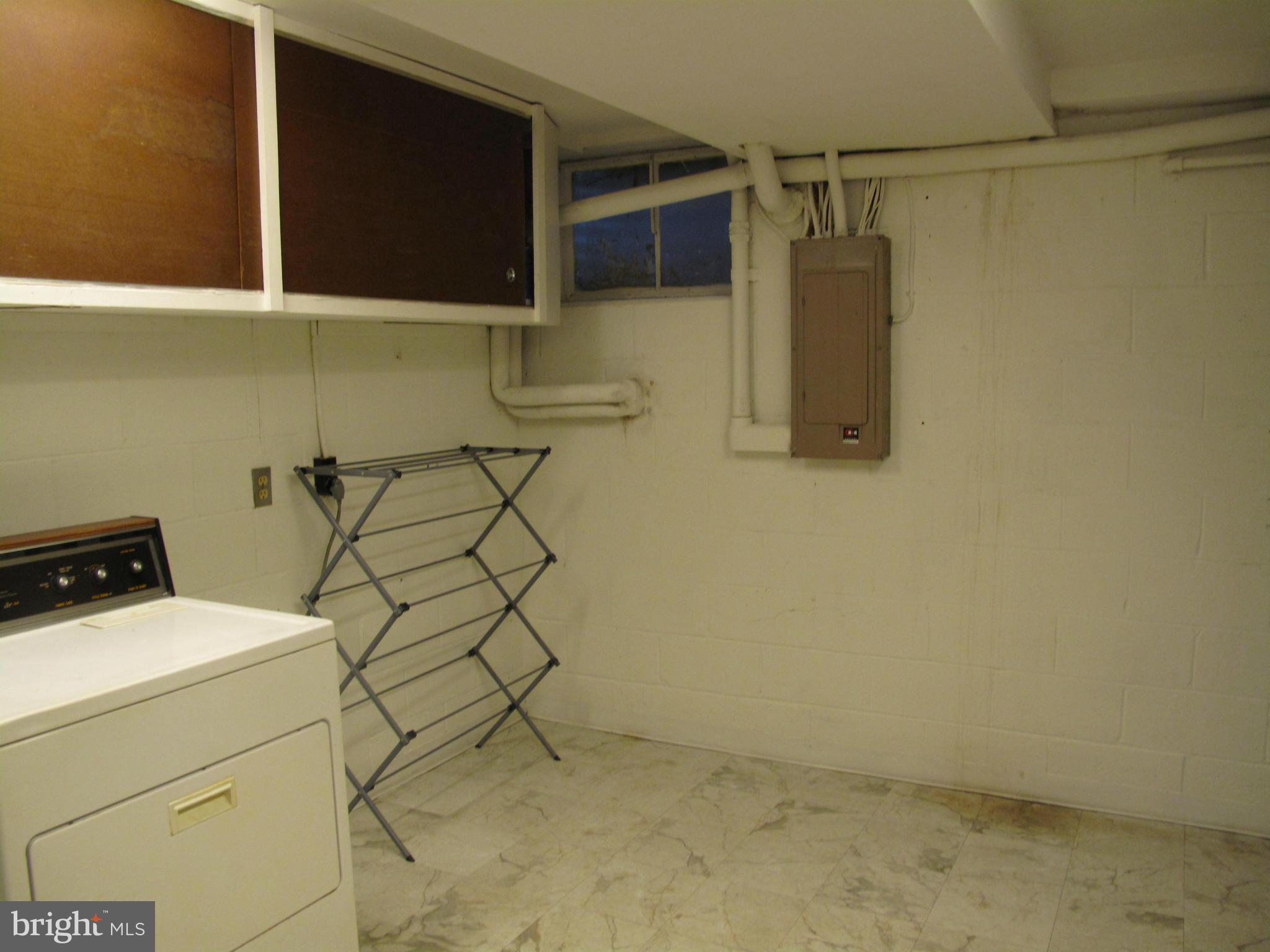 11514 Hickory Cluster Reston, VA 20190 - Photo 15 of 18 Interior (General)