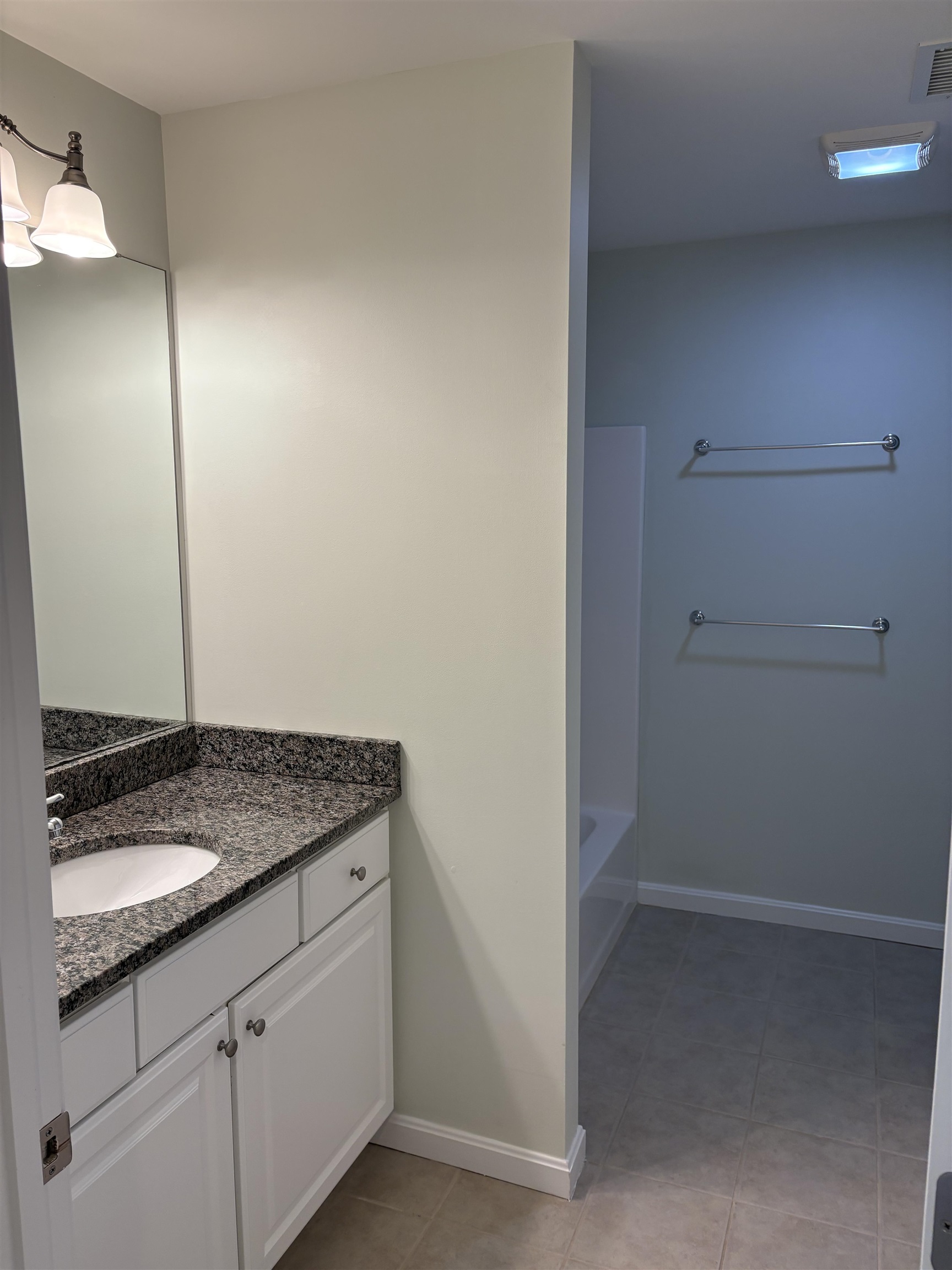274 Littleworth Road, Unit B Madbury, NH 03823 - Photo 12 of 26